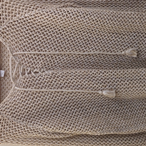 LOFT Women's Knitted Cream Sweater - Picture 2 of 5